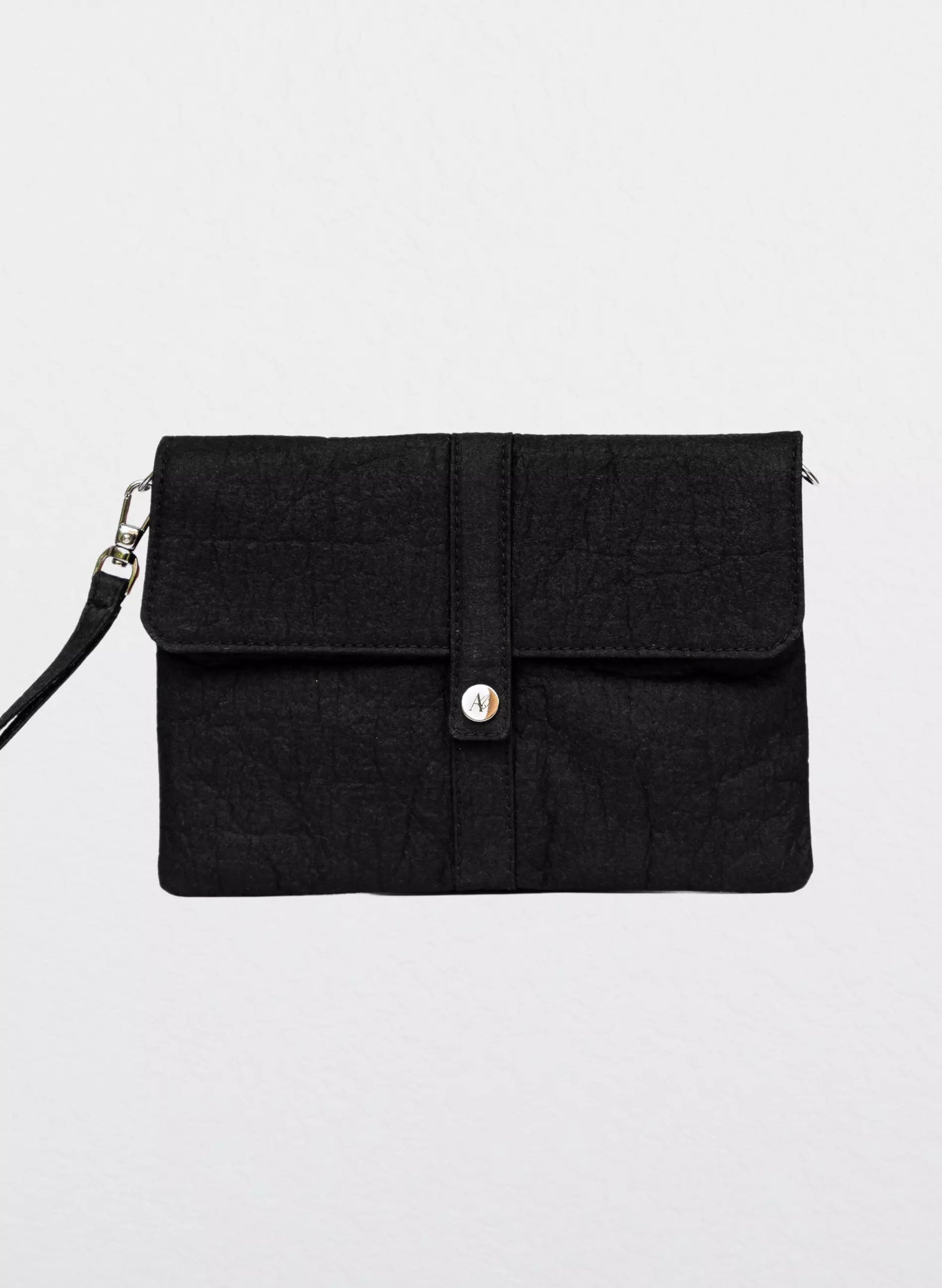 Amari Vegan Wristlet - Charcoal